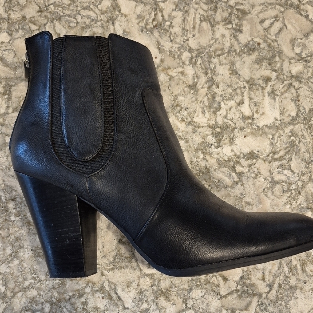 Adrienne Vittadini Black Leather Ankle Boots In 10m - Picture 5 of 10